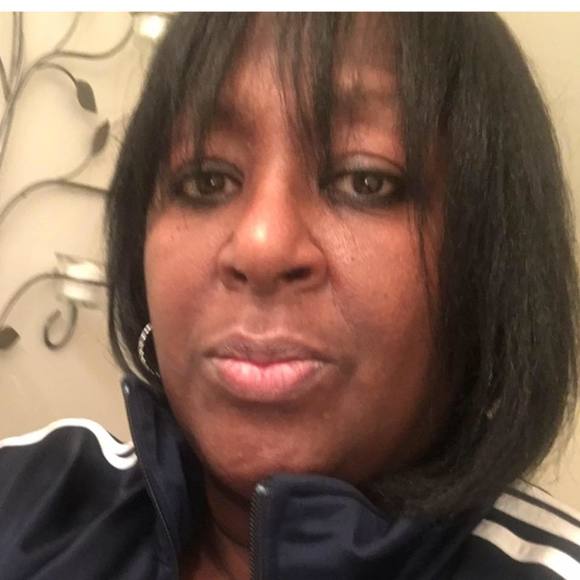 Meet your Posher, Dietra - Picture 1 of 1